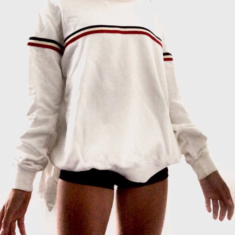 BRANDY MELVILLE STRIPE CREWNECK